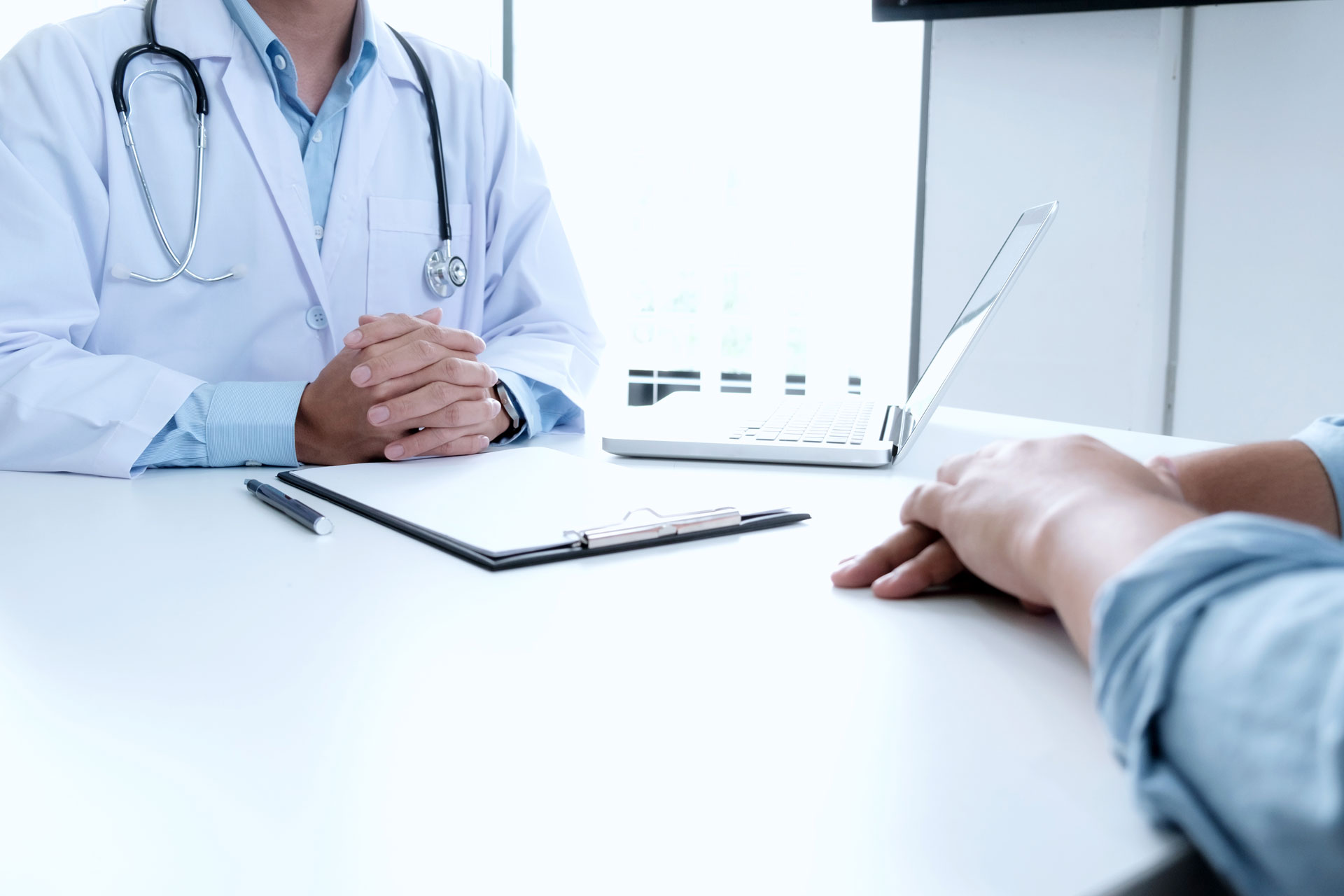 porque contratar un seguro de salud